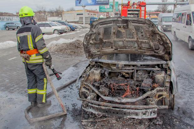 Дніпровське авто після пожежі. Фото: YouTube