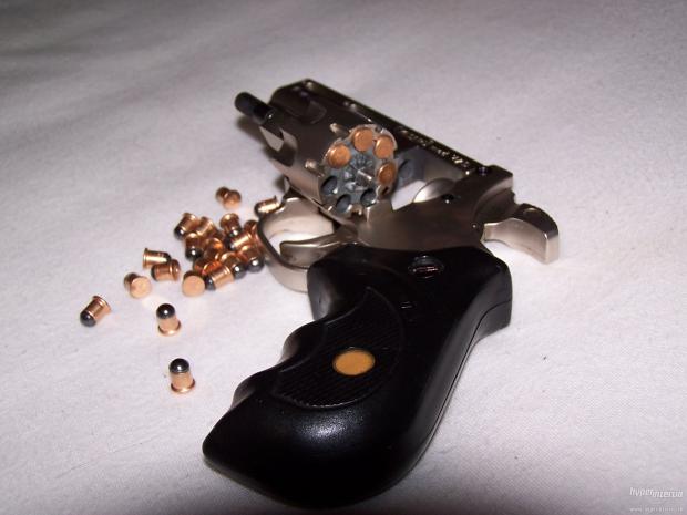Револьвер під патрон Флобера. Фото: Українська асоціація власників зброї